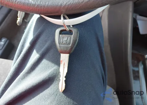 2002 Honda Accord 2.3 Vp из США, поврежденный, VIN 1HGCF86602A116500